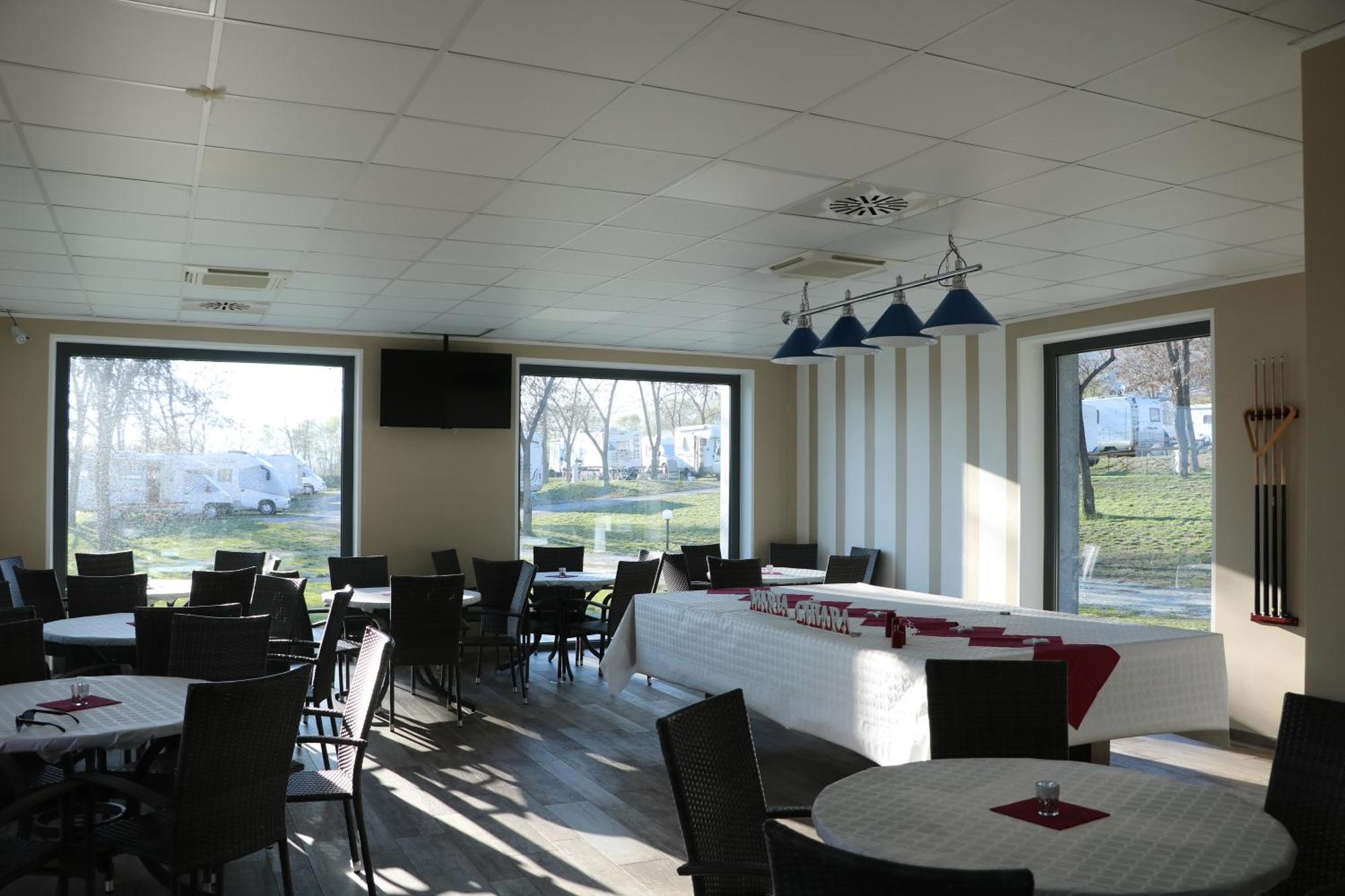 Lazy Bee Camping Village Aosta Exterior foto
