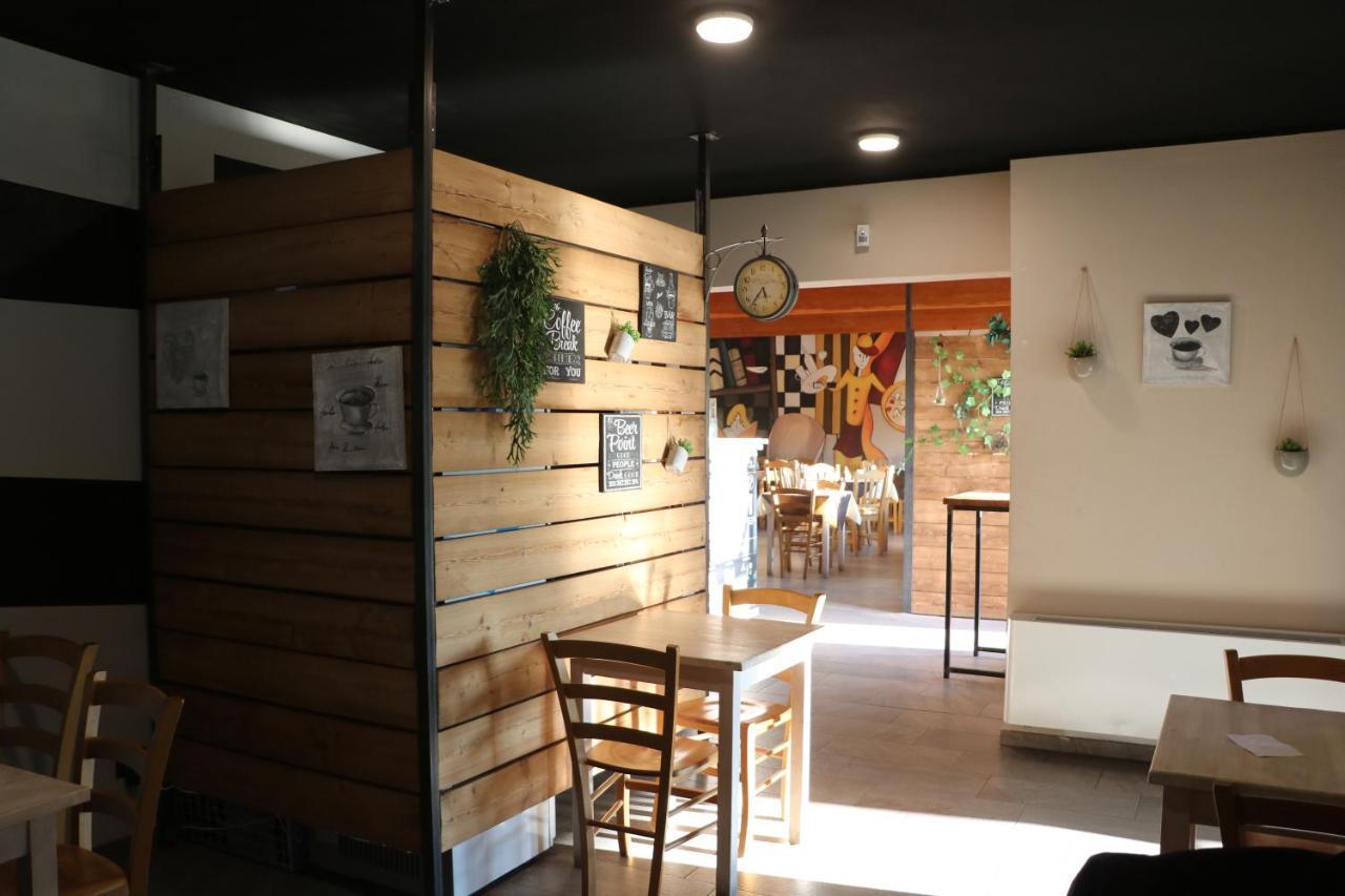 Lazy Bee Camping Village Aosta Exterior foto